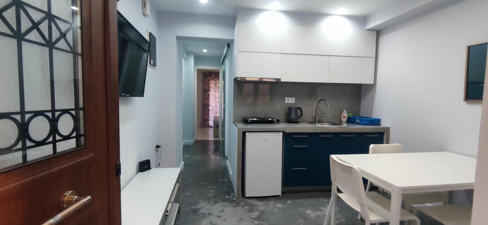 New Apartment With A Separate Entrance Near The Subway. 雅典 外观 照片