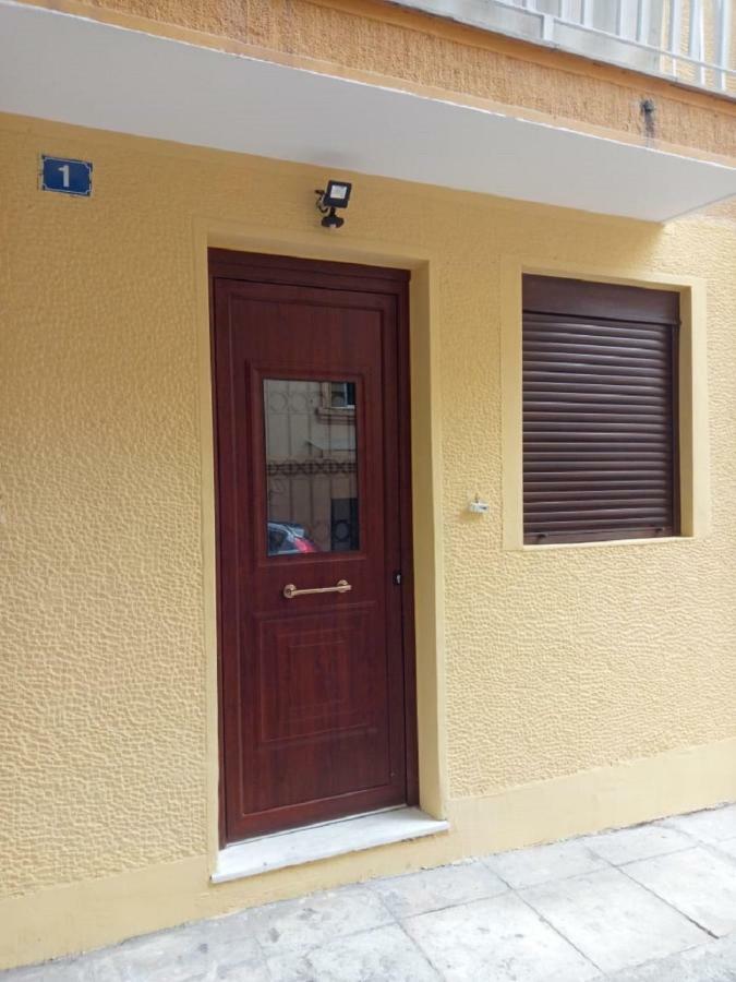 New Apartment With A Separate Entrance Near The Subway. 雅典 外观 照片